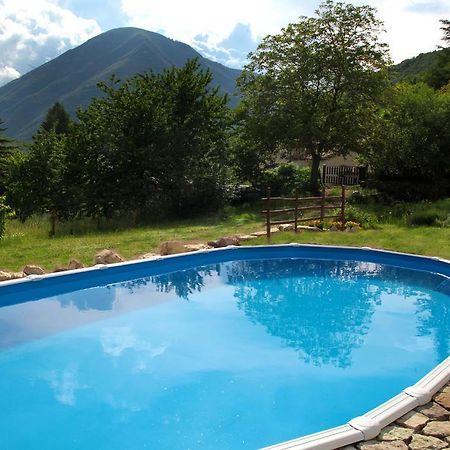 B&B Cascina Dell'Orso Castelsantangelo sul Nera Exterior foto